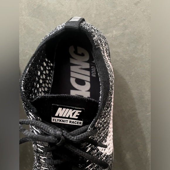 Excellent Condition Nike Running Shoes - Picture 4 of 6
